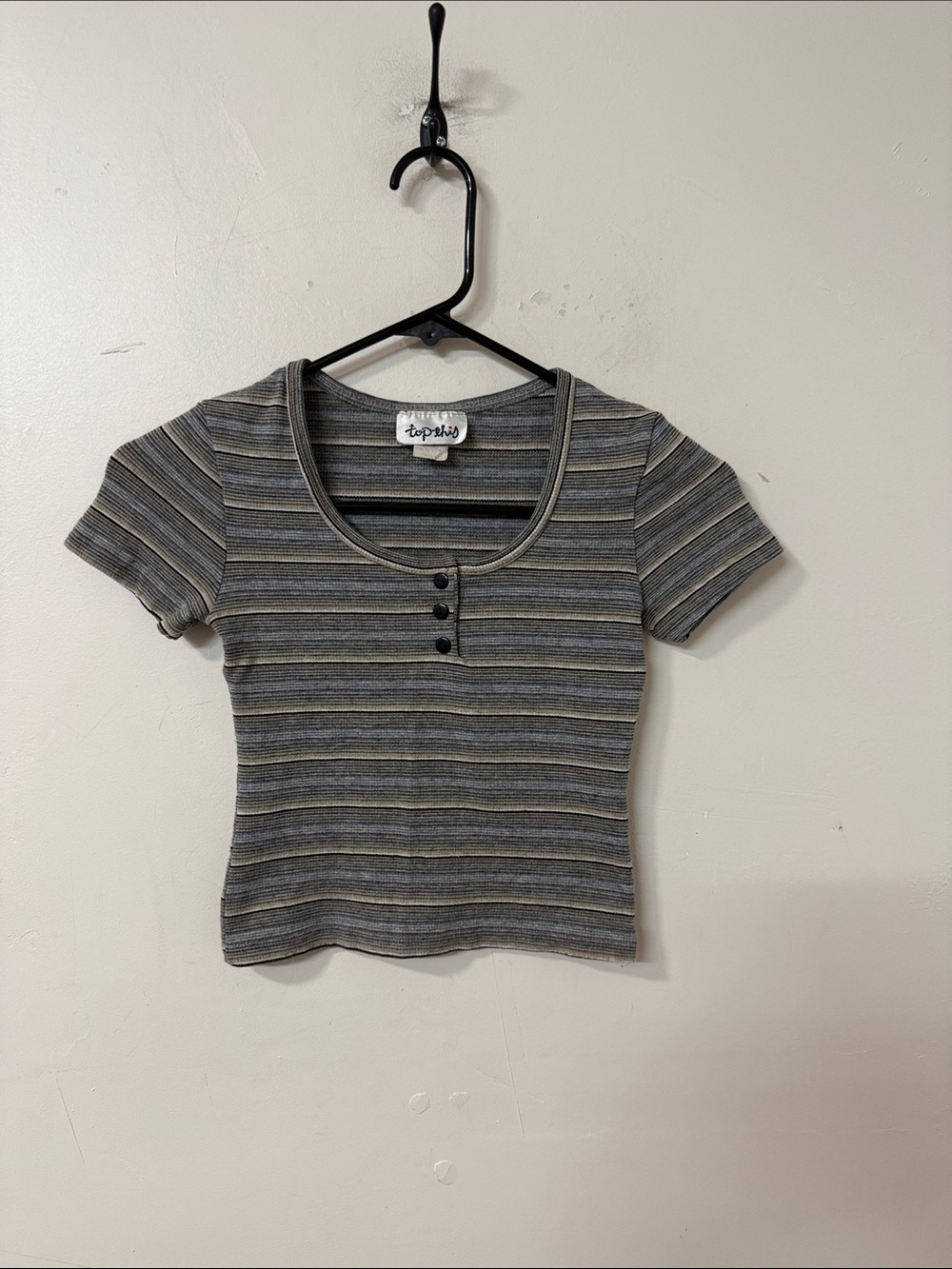 Top this  Gray Stripe Ribbed Crop Top 90’s y2k